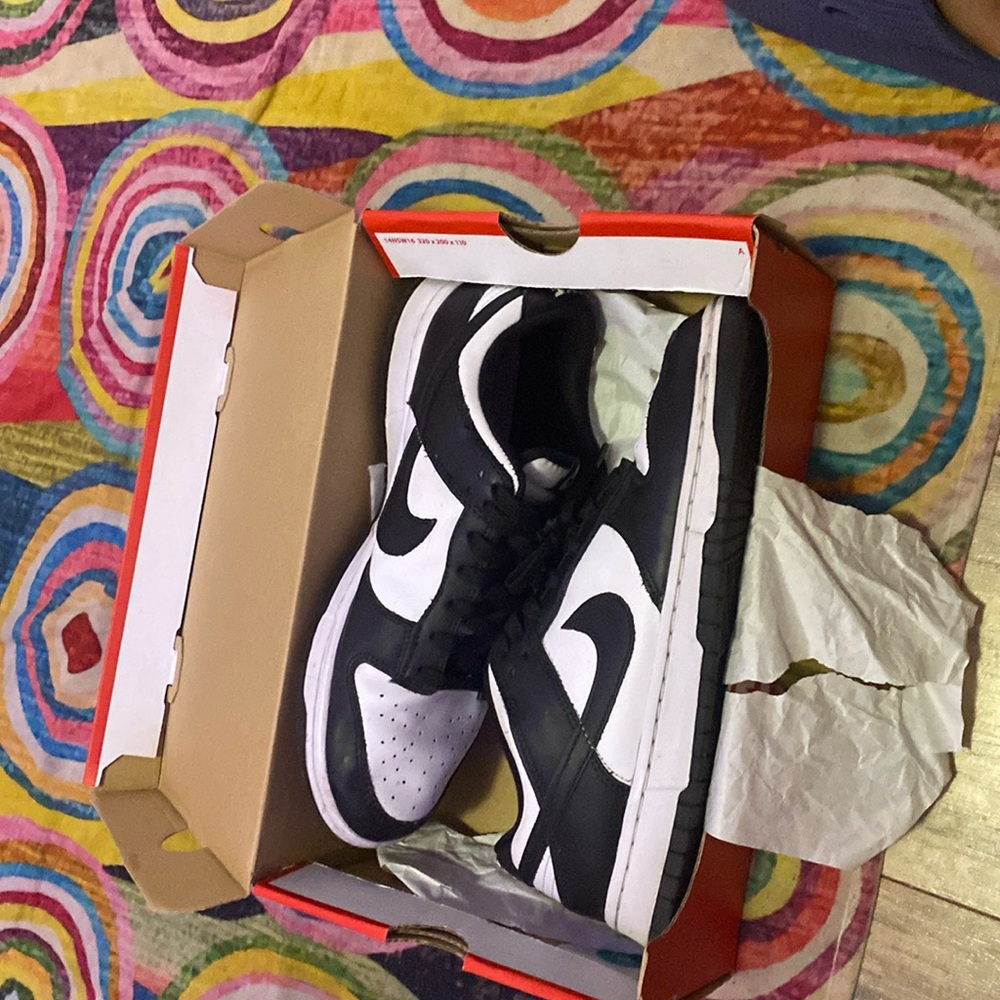 Nike panda dunks,